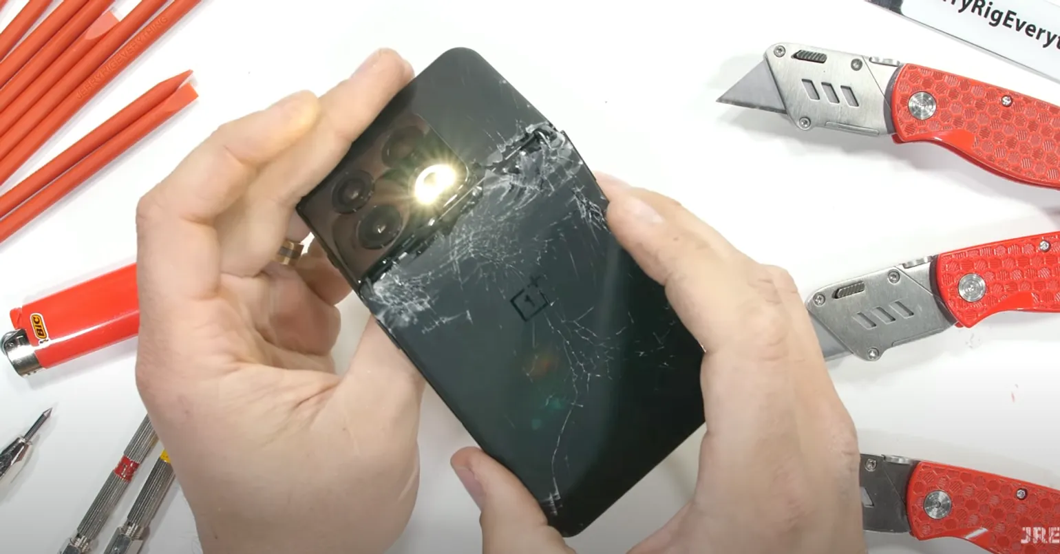 OnePlus 10 Pro easily snaps in half in new durability test